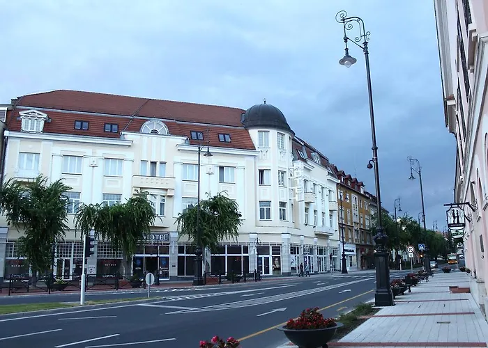 Hotel Centrál