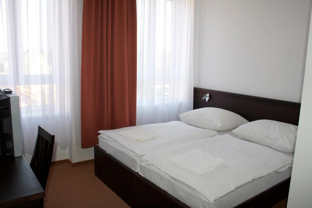Hotel Central Hotel 3*